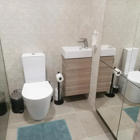 Апартаменты Cool & Cozy Flat