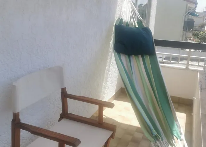 Апартаменты Cool & Cozy Flat *